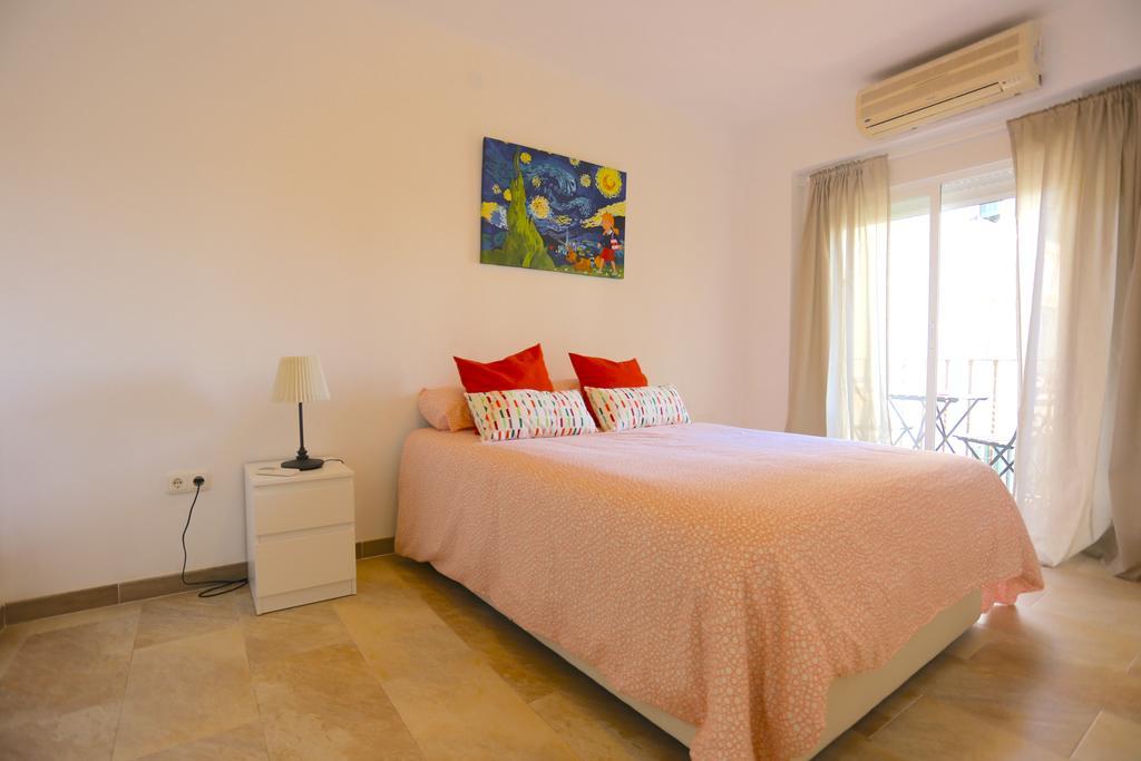 Larios Centro Las Flores Apartment มาลากา ภายนอก รูปภาพ